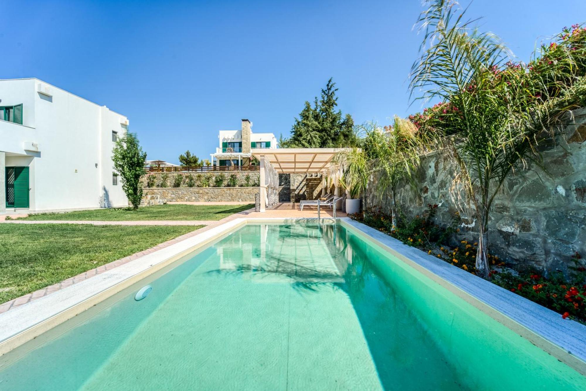 Heliophos Villa Aelia Киотари Екстериор снимка