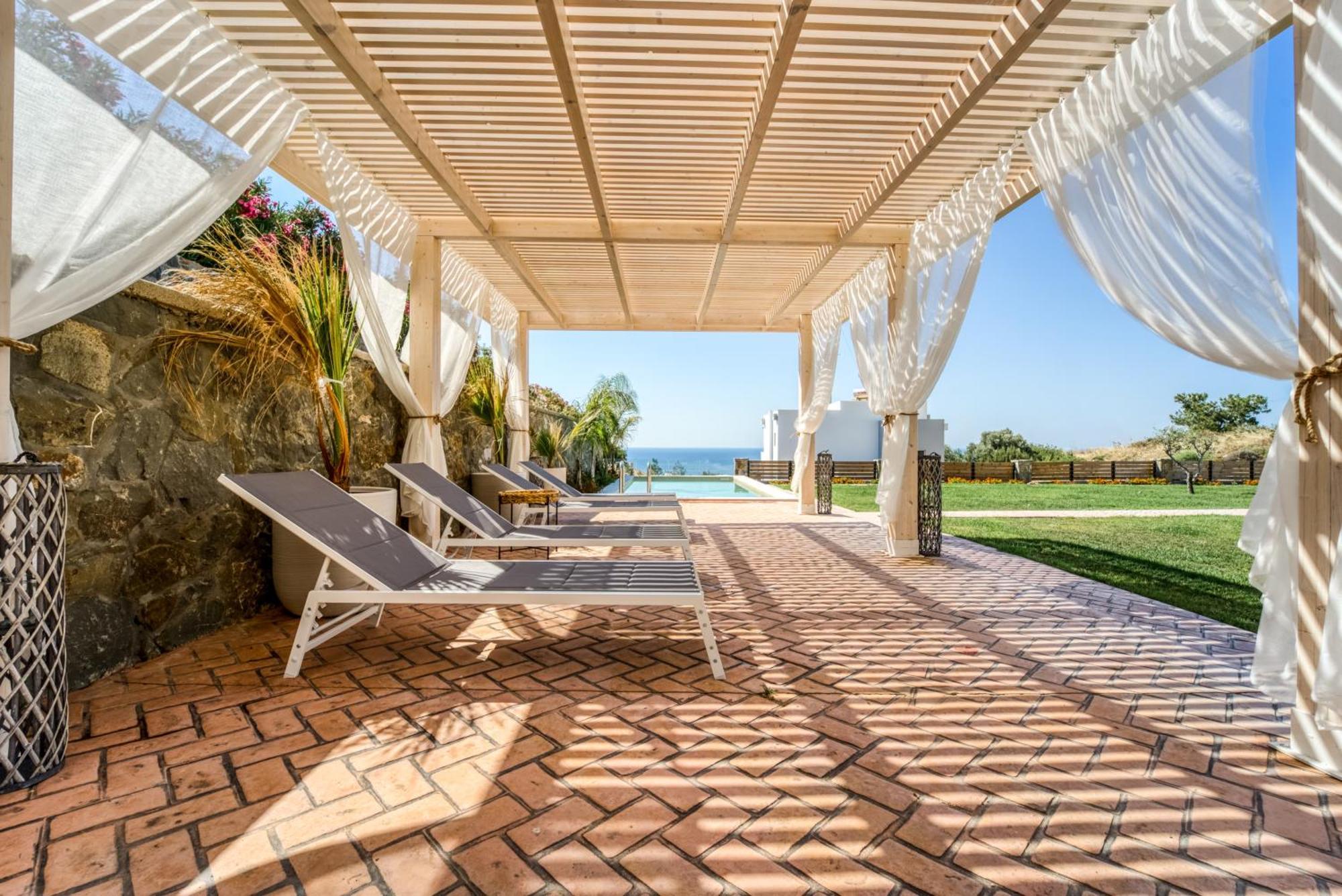 Heliophos Villa Aelia Киотари Екстериор снимка